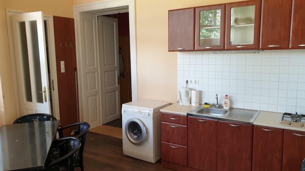 Gyulai Mesehaz Apartman Ngoại thất bức ảnh